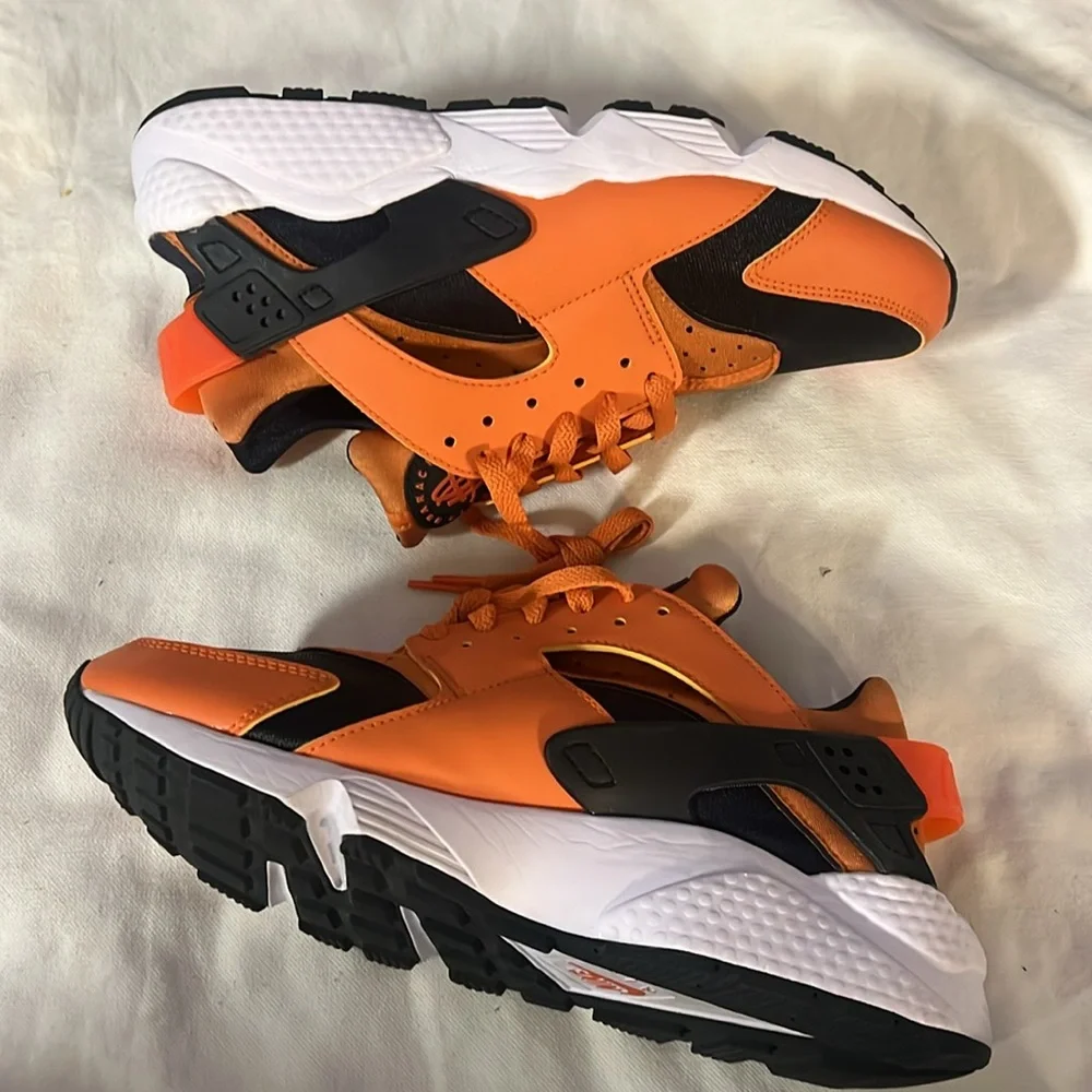 Nike Air Huarache “Hot Curry” - Picture 3 of 5